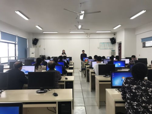 開拓創新，積極進取 以項目與文獻研究驅動研究生教育內涵式發展